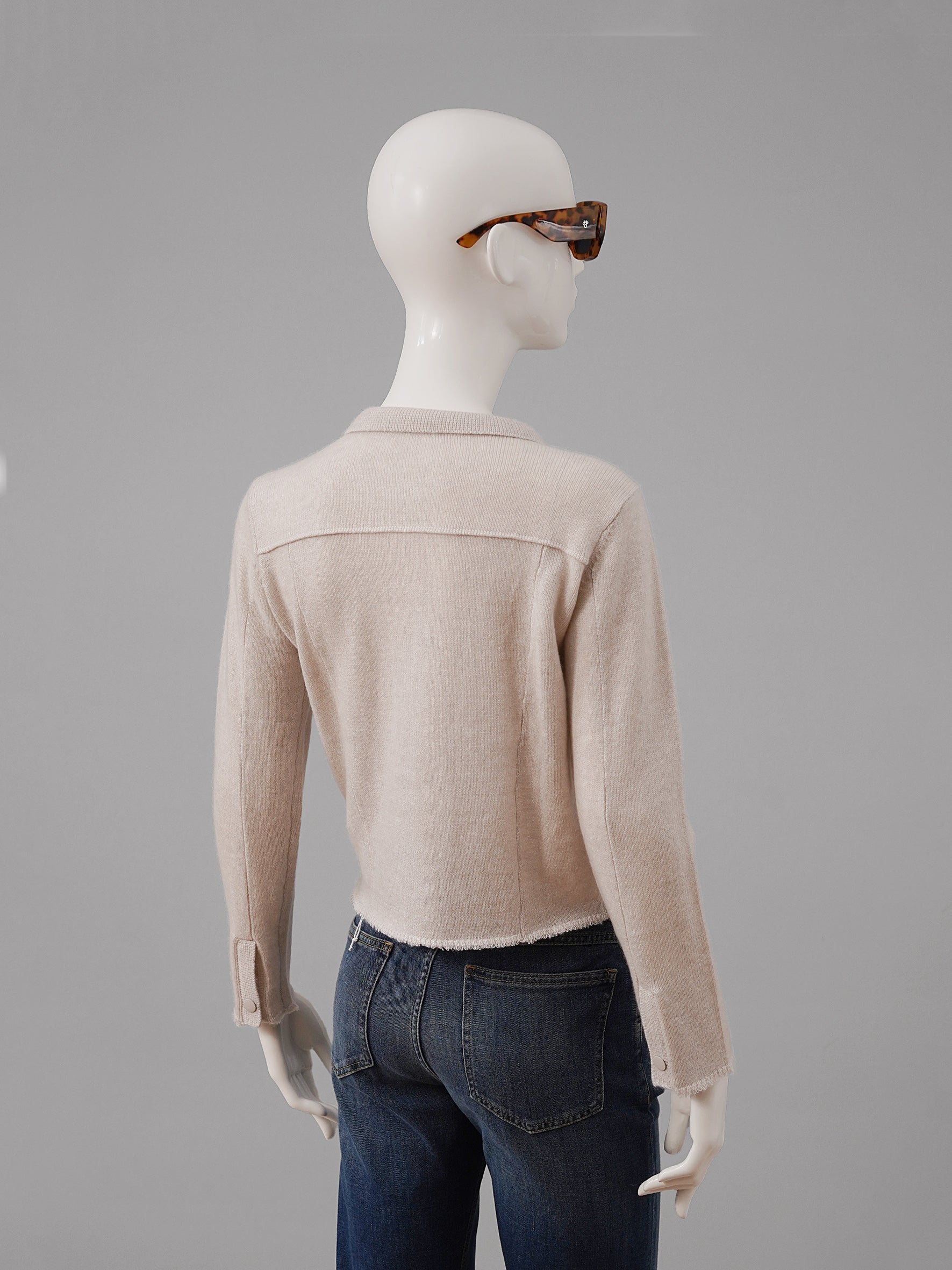 Beige cardigan made of cashmere and cotton